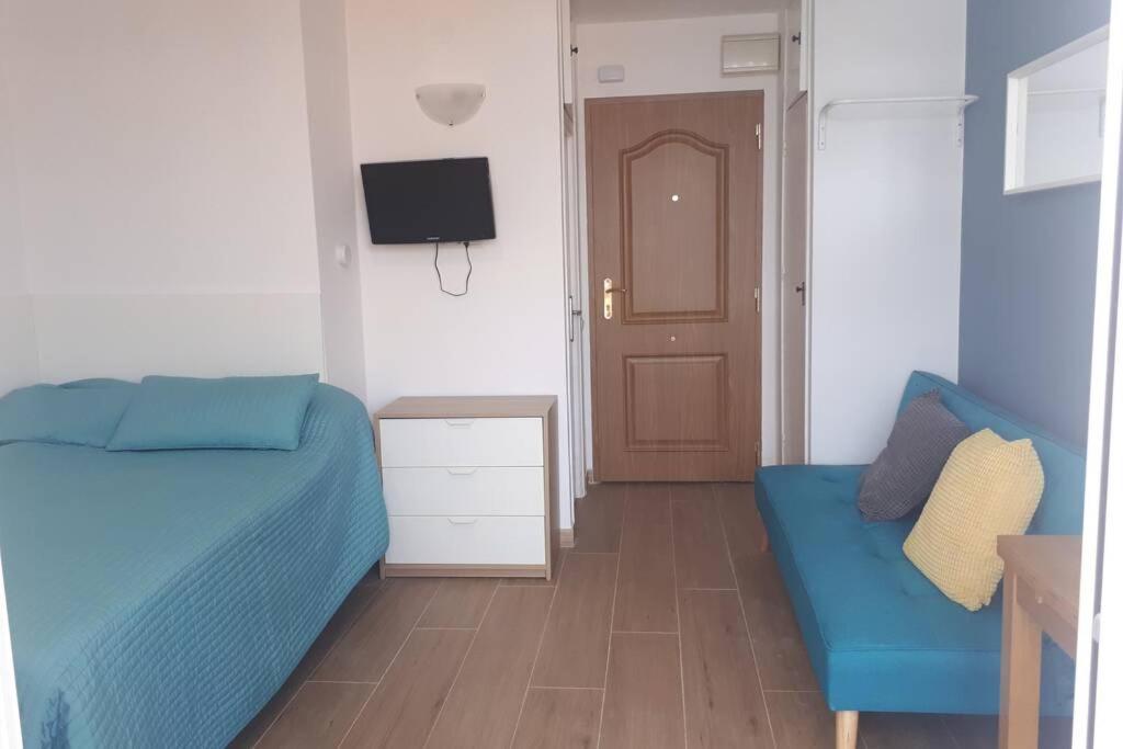 Modern Studio Near Beach. Sea, Pool And Wi-Fi Benalmádena Extérieur photo