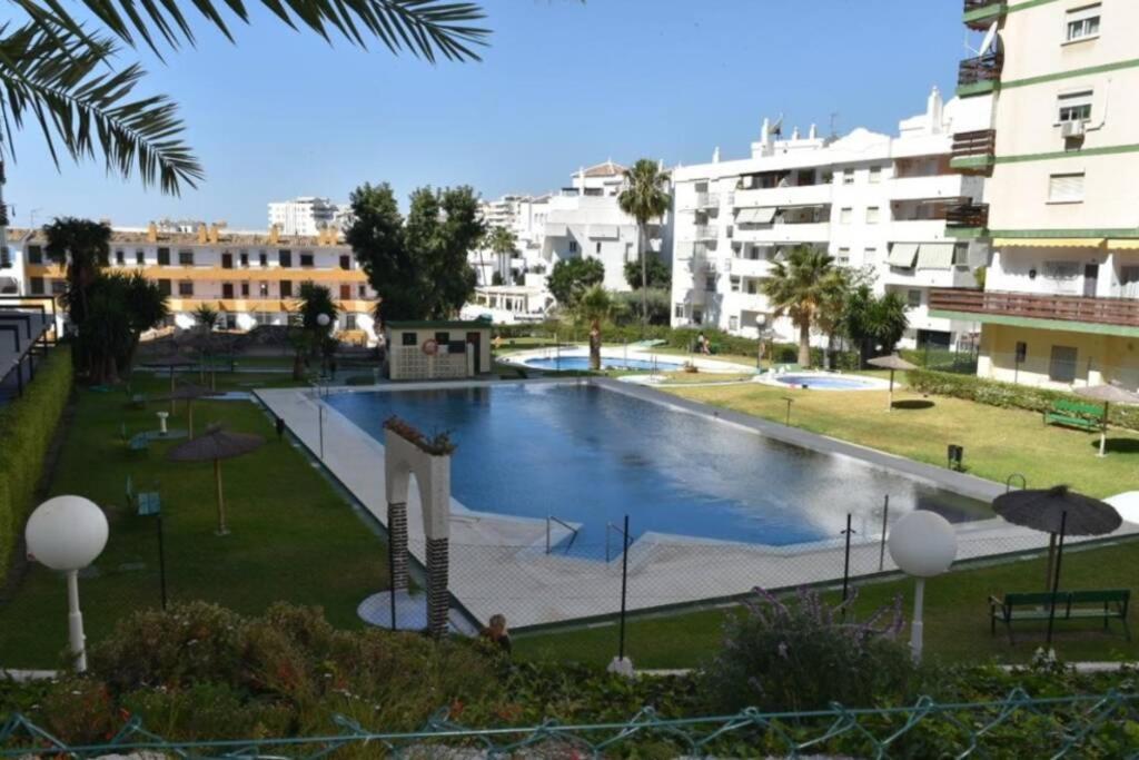 Modern Studio Near Beach. Sea, Pool And Wi-Fi Benalmádena Extérieur photo